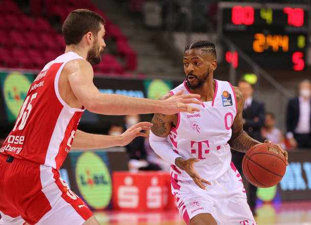 文化中国行·亚冬会丨“嘿！龙江，哈！尔滨”新华社.